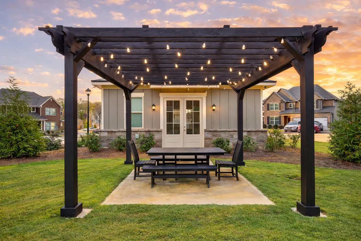 Chase landing - exterior back patio