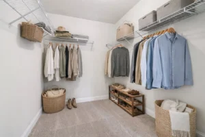 Macland - primary closet