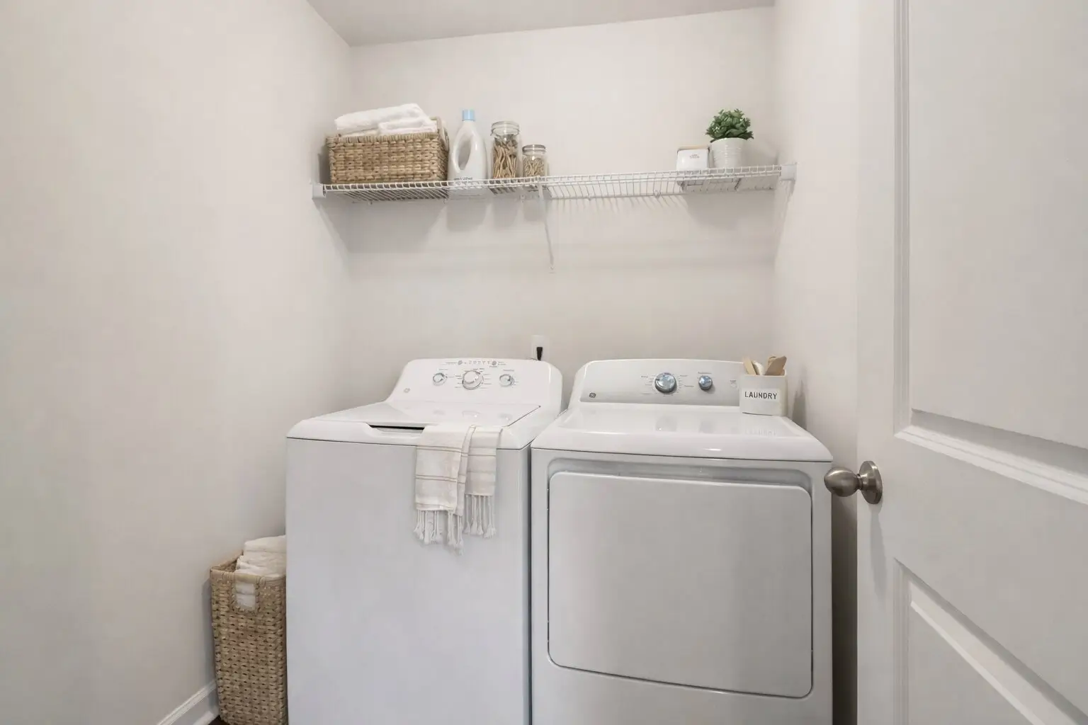macland - laundry room